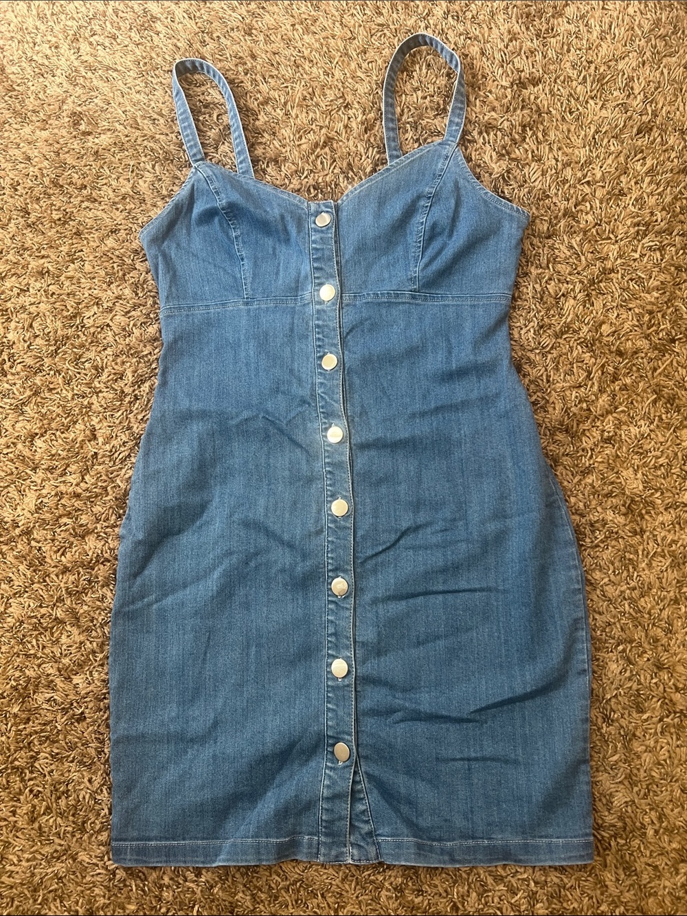 iris Denim Button-Front Mini Dress - Blue

    Bundle discount available 💕